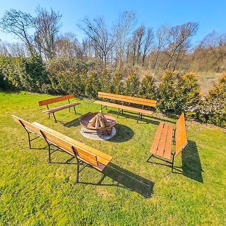 Holiday Home Vegas - House And Garten For Exclusive Use Колчево Екстер'єр фото